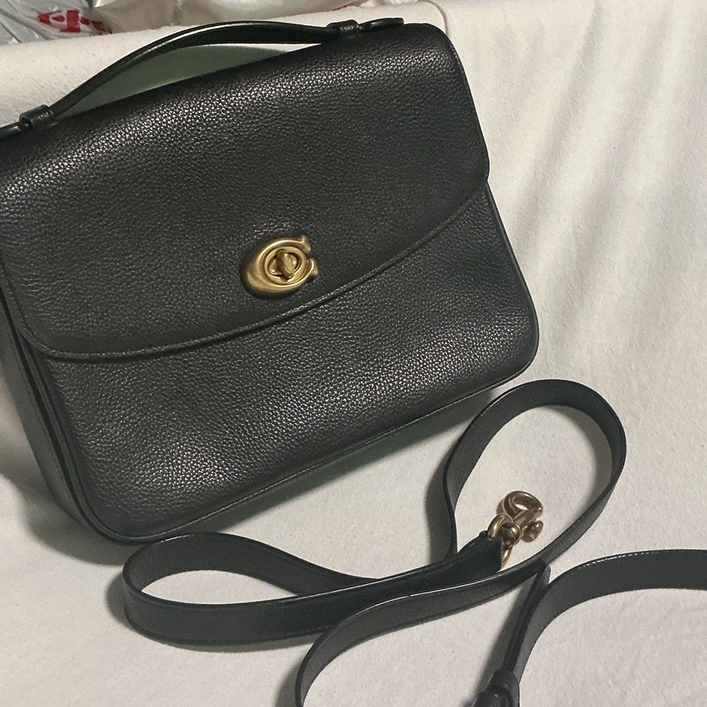 Black Cassie Shoulder Bag